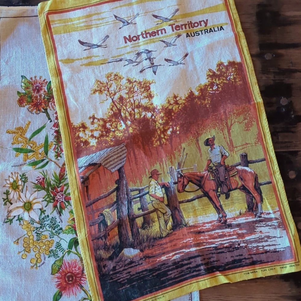 Pair of Vintage Pure Linen Hand Towels from Australia. Excellent condition.